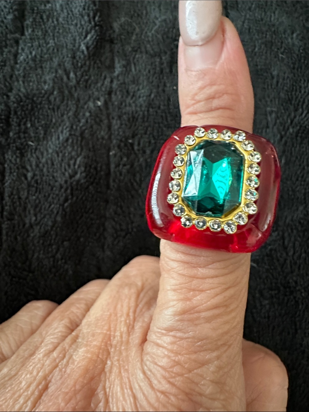 Red Bubble Style Statement Ring with Emerald Center and Crystal Halo Size 8 - Picture 5 of 5